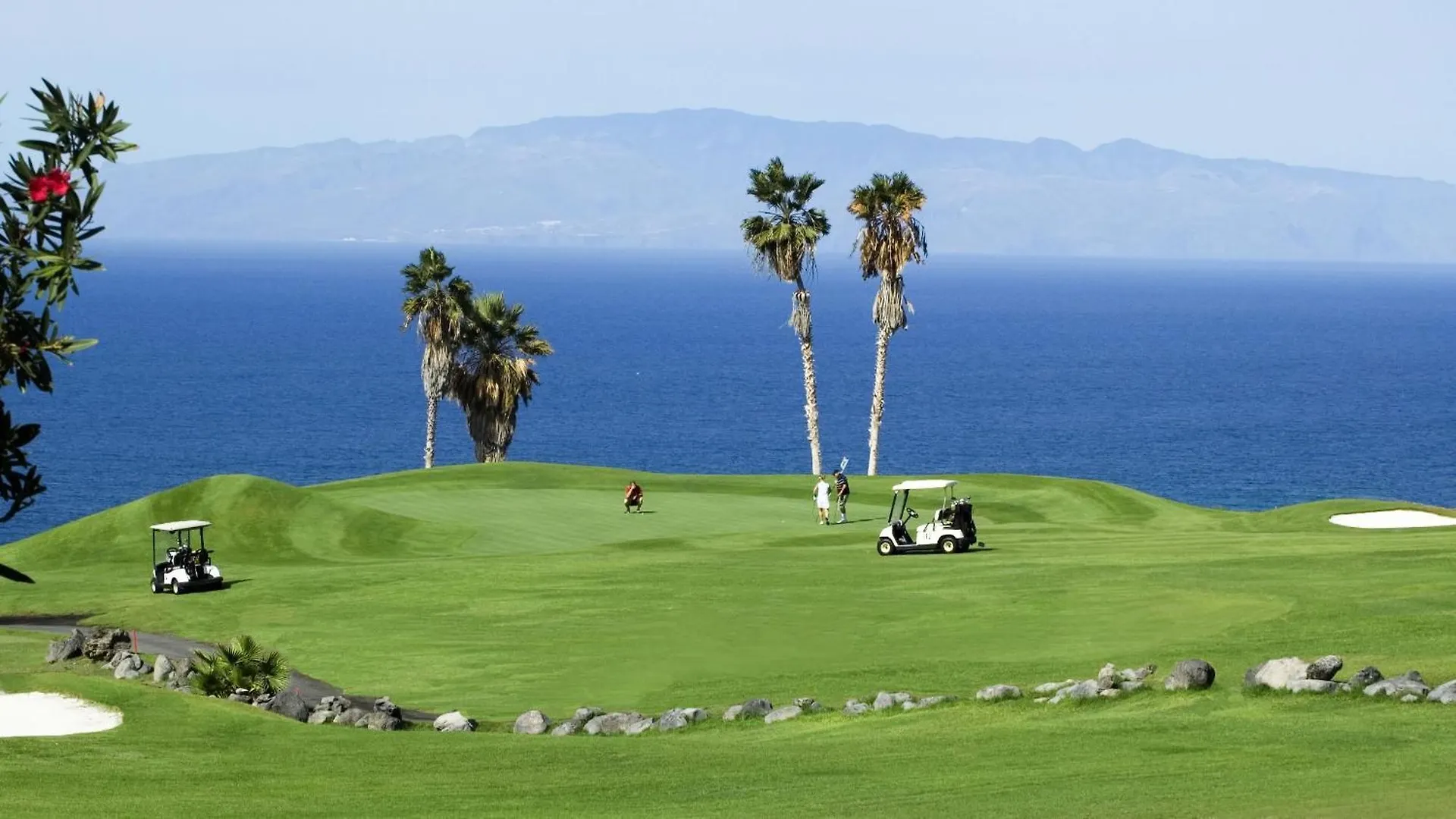 Acogedor Apartamento Con Vistas Al Mar En Costa Adeje 아데제